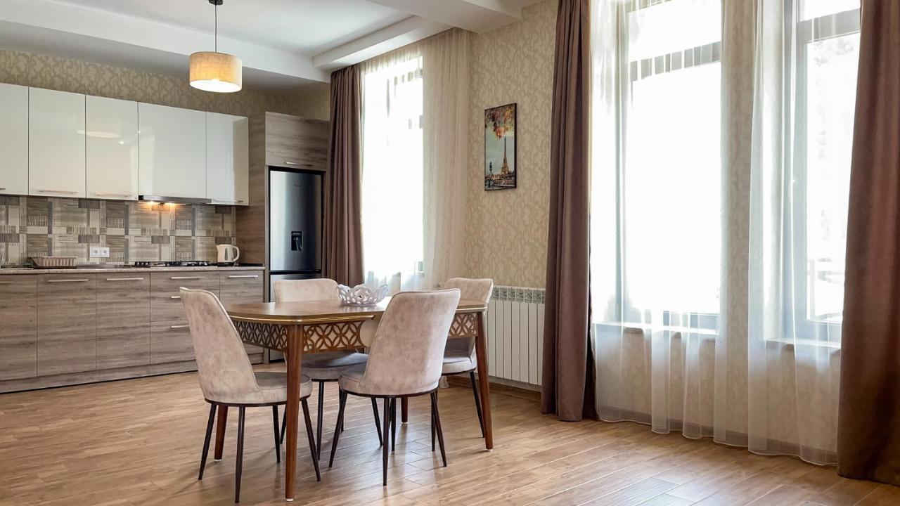 Dani Lux Apartment Бакуриани Екстериор снимка