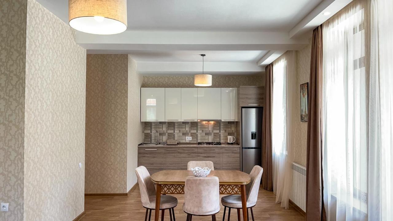 Dani Lux Apartment Бакуриани Екстериор снимка